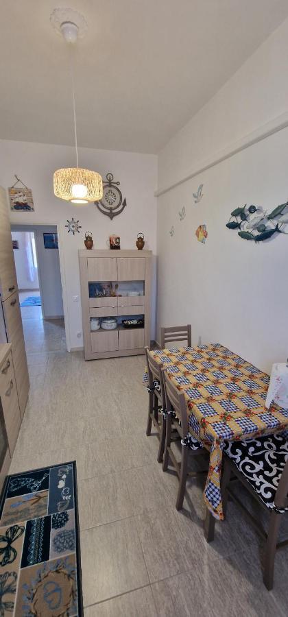 פיומבינו Casa Ilanfra - Appartamenti Gabbiano, Farfalla E Stella Marina מראה חיצוני תמונה